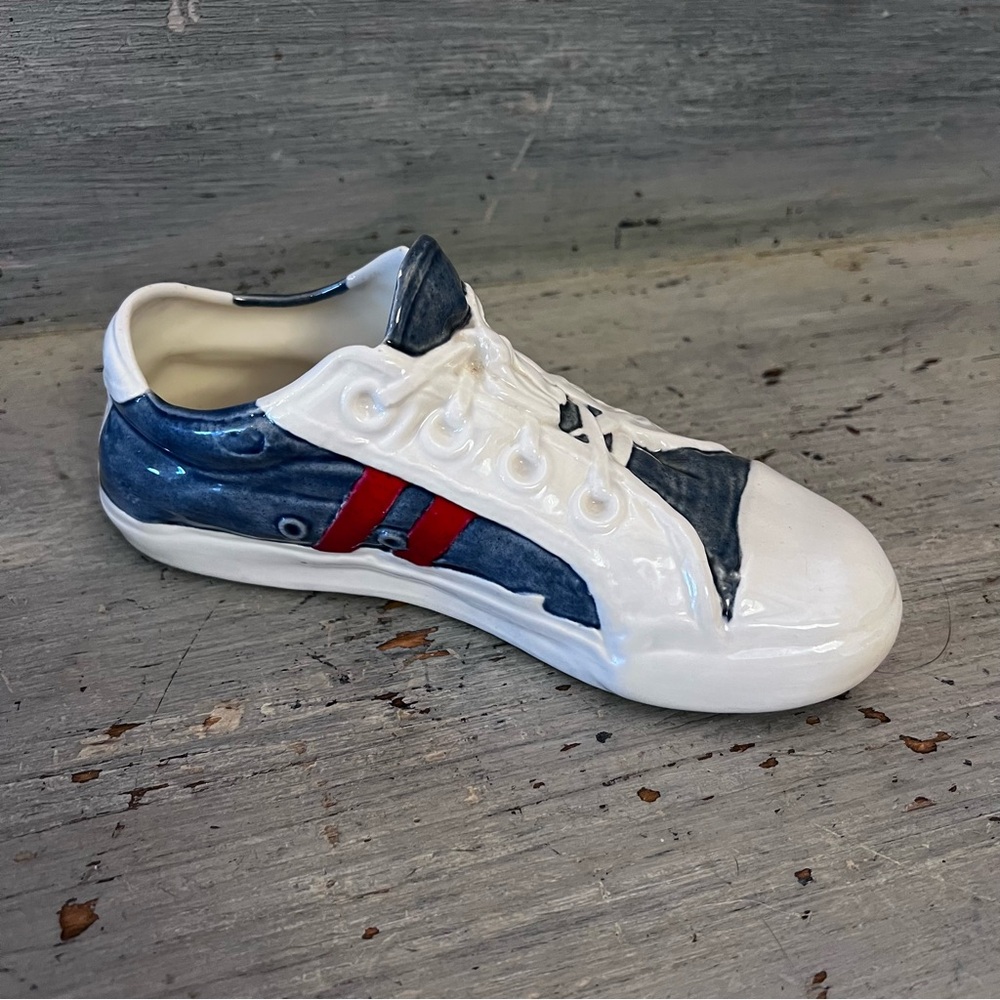 Vintage 1989 Ceramic Sneaker Tennis Shoe Planter Decor Good‎ Condition